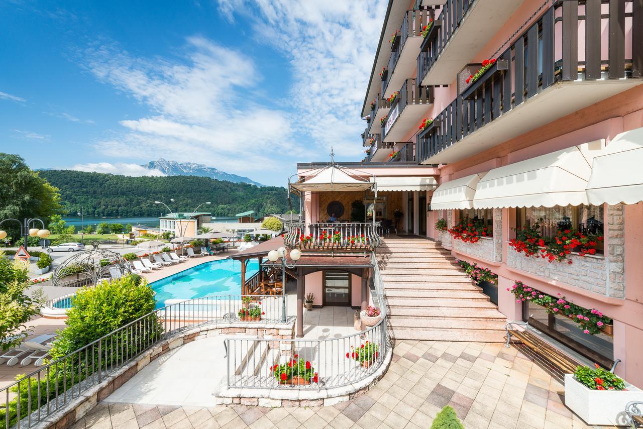 Hotel Ariston Levico Terme Exterior foto